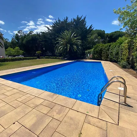 Per Parelles Reformat Amb Piscina *